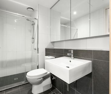 2/341 Heidelberg Road, Northcote VIC 3070 - Photo 2