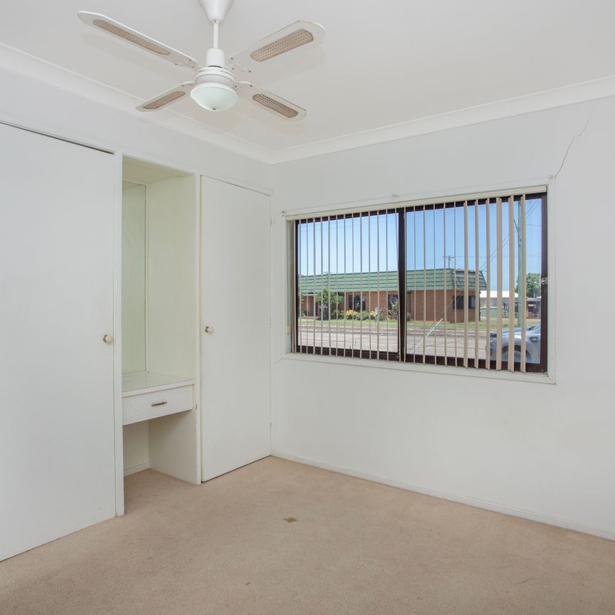 Charming Family Home - Photo 1