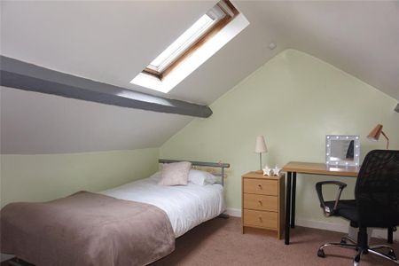 3 bedroom terraced house to rent - Photo 5