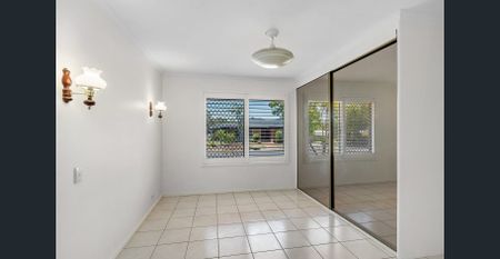 1 Claredale St Brackenridge. - Photo 2