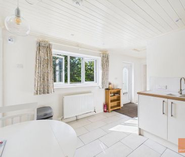 1 bedroom detached bungalow to rent - Photo 4