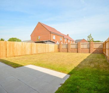 3 bedroom semi-detached house to rent - Photo 3