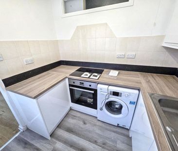 Winshields, Cramlington, Northumberland, NE23 6JB - Photo 5