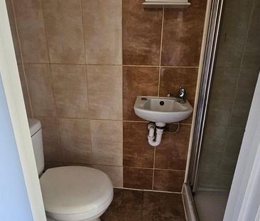 Studio to rent - Photo 6