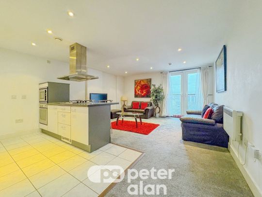 Ferry Court, Cardiff Bay, Cardiff - Photo 1