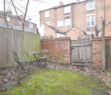 2 Bedroom Mid Terraced House - Photo 3