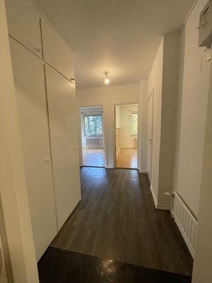 Russinvägen, Farsta - Photo 1