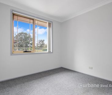 Spacious Home + Short walk to Station + Ready to Move in! - Photo 3