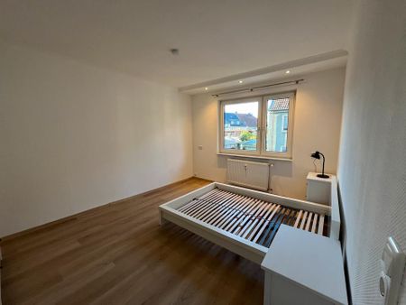Renovierte Wohnung, auch WG-tauglich - Photo 3