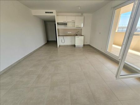 4 pièces - 81 m² - 3ème étage - Colocation non autorisée - Photo 4