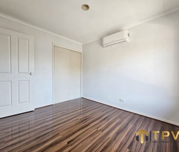 Low Maintenance 3-Bedroom House in Prime Burwood Location - Photo 4