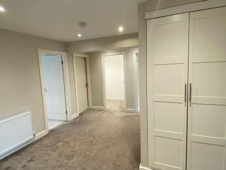 5 bedroom detached house to rent - Photo 5