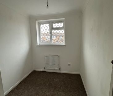 3 Bed Semi-Detached House, Dunsmore Road, LU1 - Photo 6