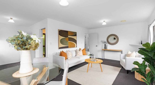 Te Atatu South - Two bedroom house - Photo 1