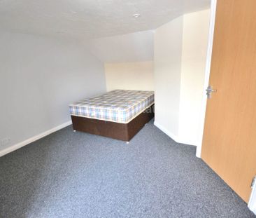 Price £1,350 pcm - Available 05/09/2025 - Furnished - Photo 2