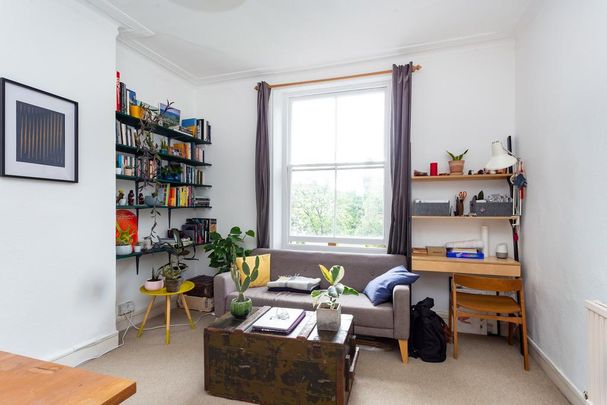 1 bedroom flat to rent - Photo 1