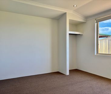 Coastal Lifestyle Meets Modern Comfort - Photo 6