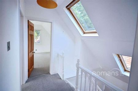 Hitcham Place, Taplow Common Road, Burnham, Slough, SL1 - Photo 2