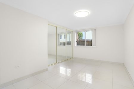 Charming Home in Prime Location - Photo 3