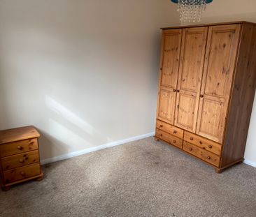 1 bedroom One Bedroom Ground Floor Flat to rent - Photo 5