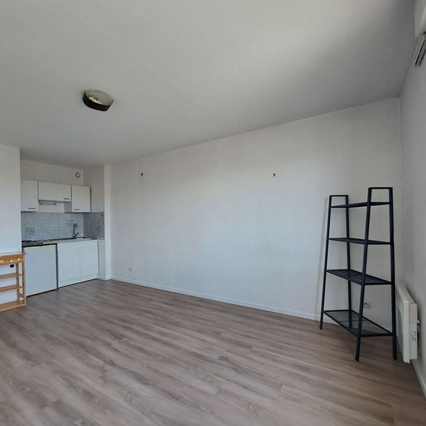 Location Appartement 1 pièce 24m² - Photo 1