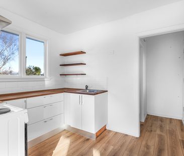 Upstairs 1 bedroom flat in St Albans - Photo 3