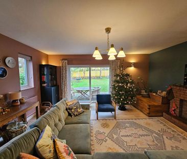 4 bedroom detached house to rent - Photo 2