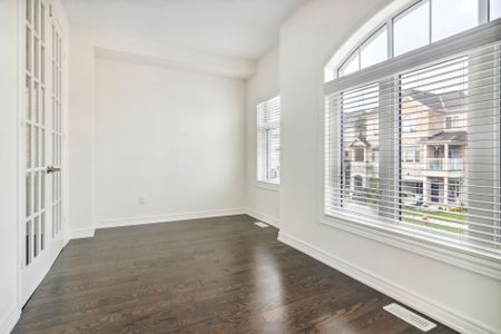 For Lease - 3946 Tufgar Crescent, Burlington, Ontario - Photo 3