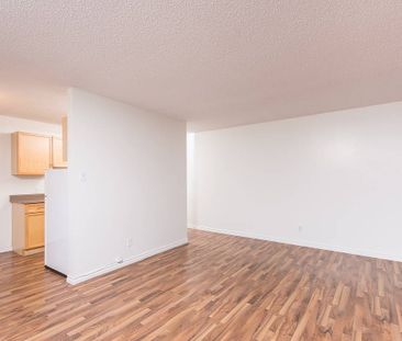 Natalie Place - Photo 1