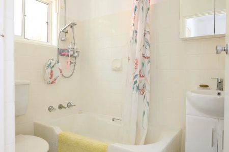 “Ground Floor Comfort” - Photo 5