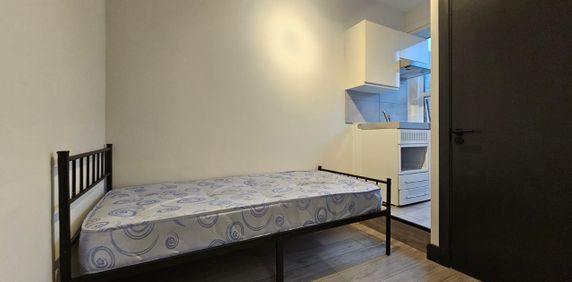 Studio Flat, London, W5 - Photo 2