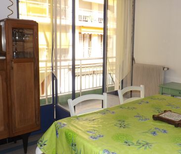 Location Appartement 4 pièces 96m² ANTIBES 06600 - Photo 2