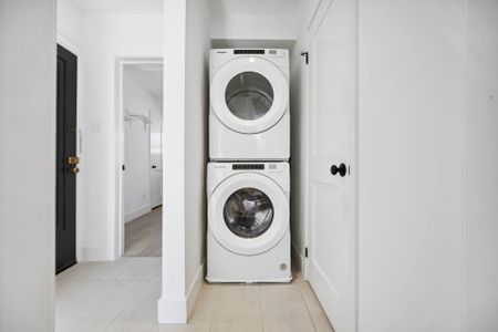 For Lease - 1569 Bayview Avenue, Toronto, Ontario - Photo 2