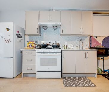 For Lease - 252 Annette Street Unit# 1, Toronto, Ontario - Photo 6