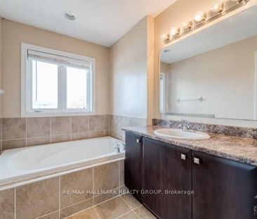 For Lease - 401 Foxhall Way, Kanata, Ontario - Photo 4