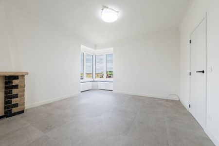 GERENOVEERDE GEZINSWONING MET 3 SLKS IN SINT-TRUIDEN - Photo 3