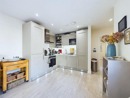 2 bedroom apartment to rent - Photo 3