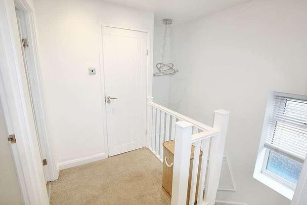 Warrington Road, Widnes, WA8 - Photo 1