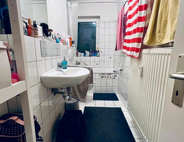 Nachmieter gesucht, 2 Balkone, niedrige Heizkosten! - Photo 1