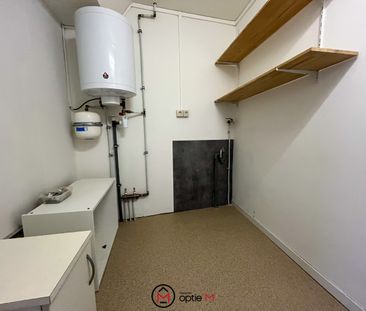 Ruim appartement te huur in het hart van Zonhoven - Photo 2