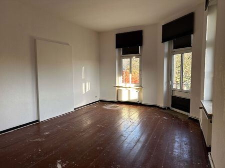 Großzügige Altbauwohnung im Herzen der Stadt - Photo 2