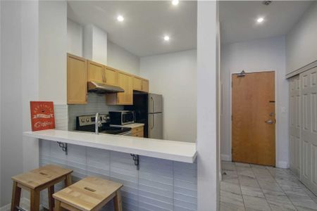 For Lease - 8 Wellesley Street Unit# 803, Toronto, Ontario - Photo 2