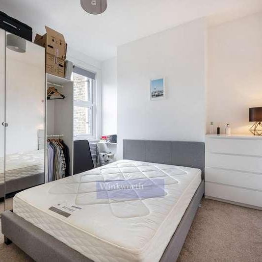 Handforth Road, London, Uk, SW9 - Photo 1