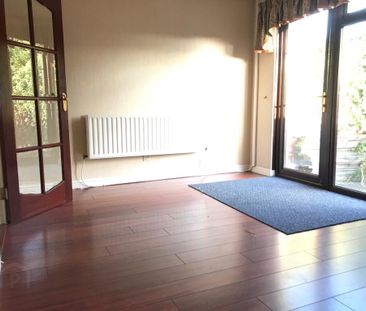 6 Broadway Avenue, Carrickfergus, BT38 8DD - Photo 3