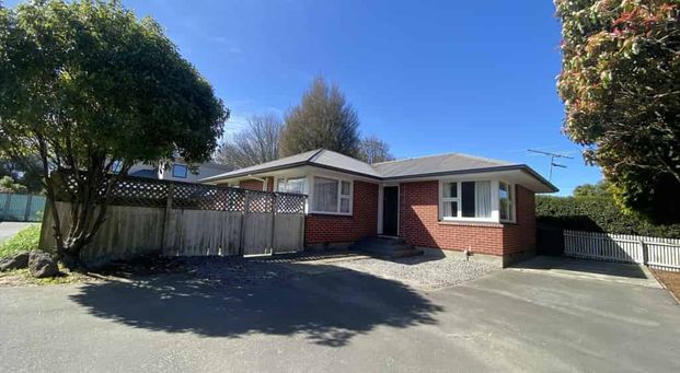 Bevington Beauty - Photo 1