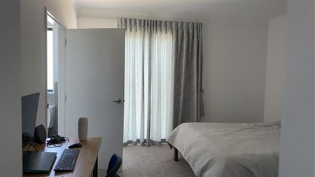 Modern 3-Bedroom Home with 2 Bathrooms in Hobsonville - Photo 2