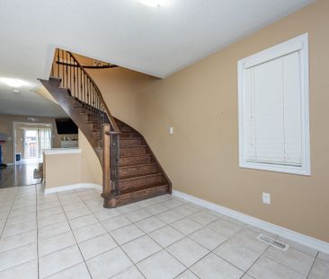 For Lease - 59 Beachville Circle, Brampton, Ontario - Photo 6