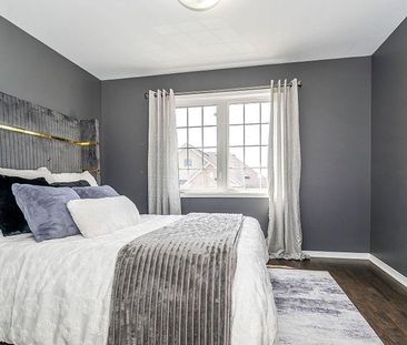 For Lease - 527 Rossland Road, Ajax, Ontario - Photo 6