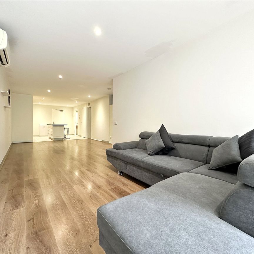 306/565 Flinders Street - Photo 1