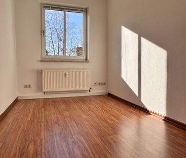 *** Gepflegte Drei-Zimmerwohnung mit EBK *** - Foto 1